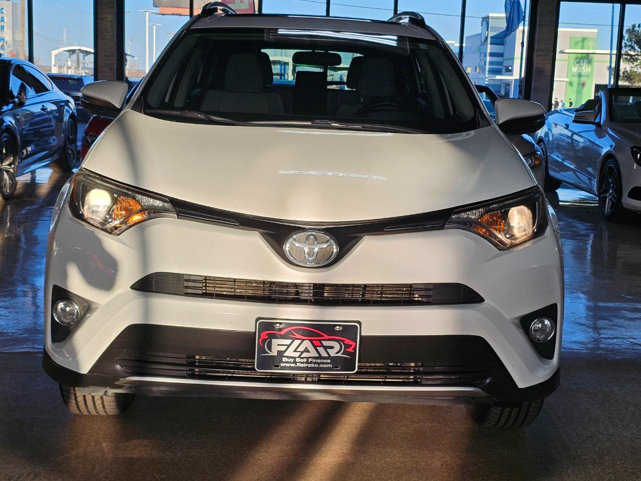 Toyota RAV4 FWD 4dr XLE (Natl) 2016