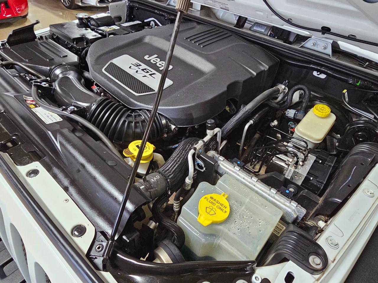 Jeep Wrangler 4WD 2dr Sport 2013