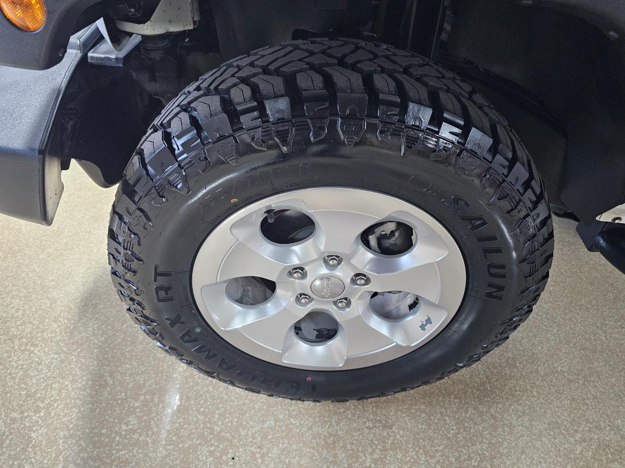 Jeep Wrangler 4WD 2dr Sport 2013