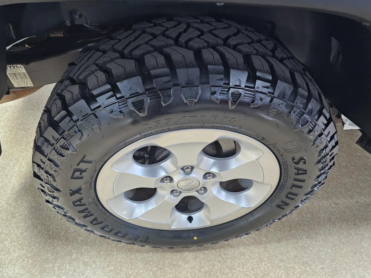 Jeep Wrangler 4WD 2dr Sport 2013