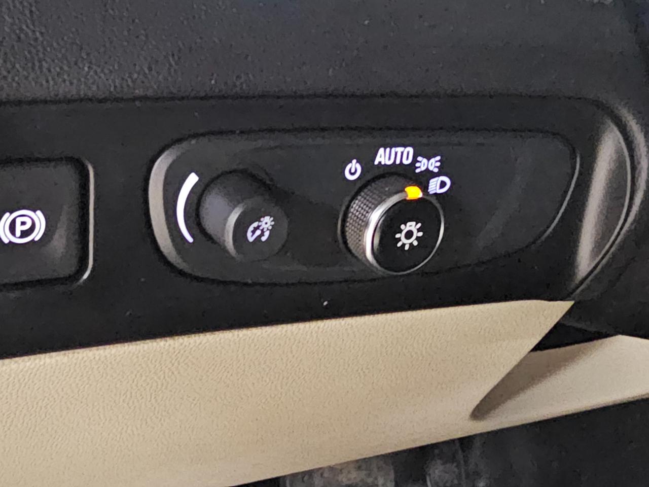 Buick Enclave FWD 4dr Essence 2020