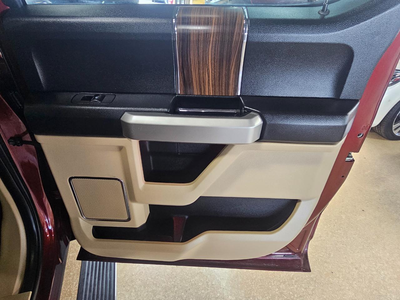 Ford F-150 4WD SuperCrew 145" King Ranch 2016