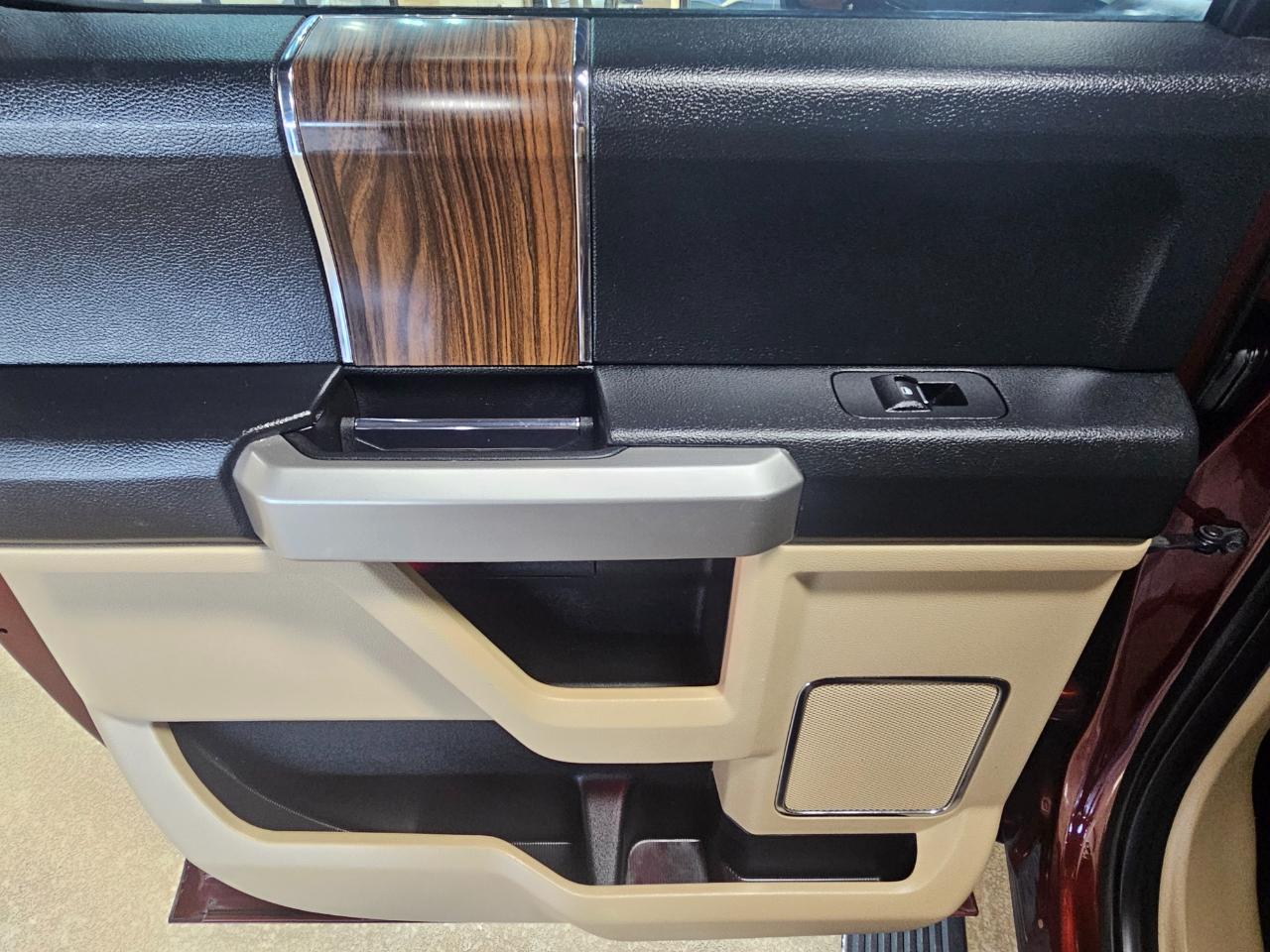 Ford F-150 4WD SuperCrew 145" King Ranch 2016