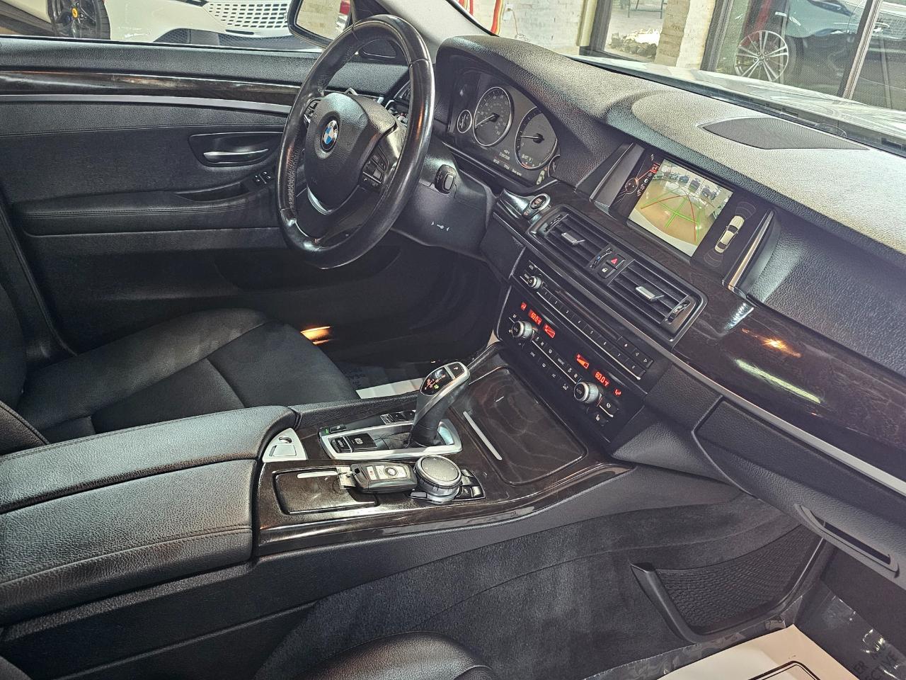 BMW 5 Series 4dr Sdn 528i RWD 2016