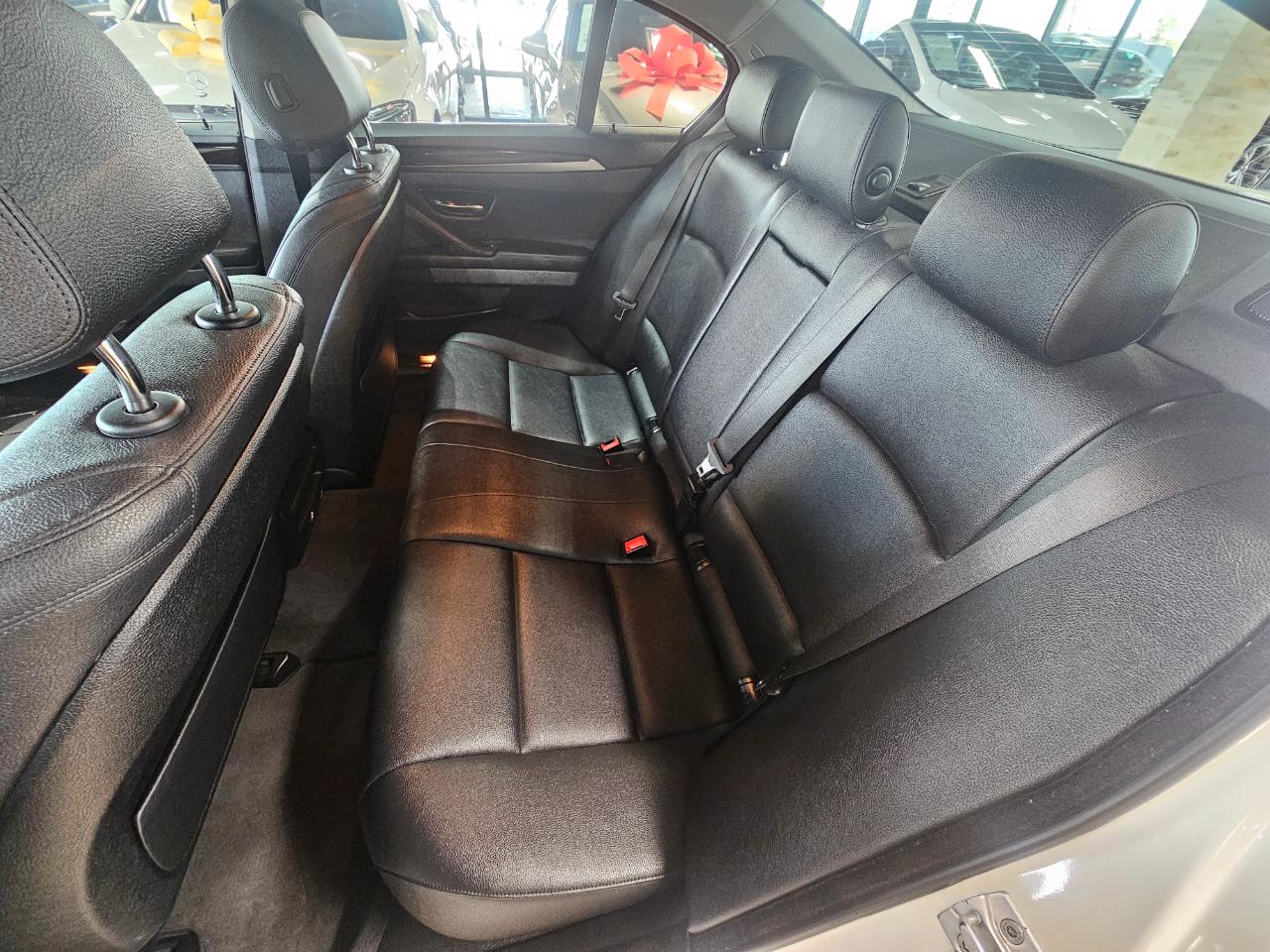 BMW 5 Series 4dr Sdn 528i RWD 2016