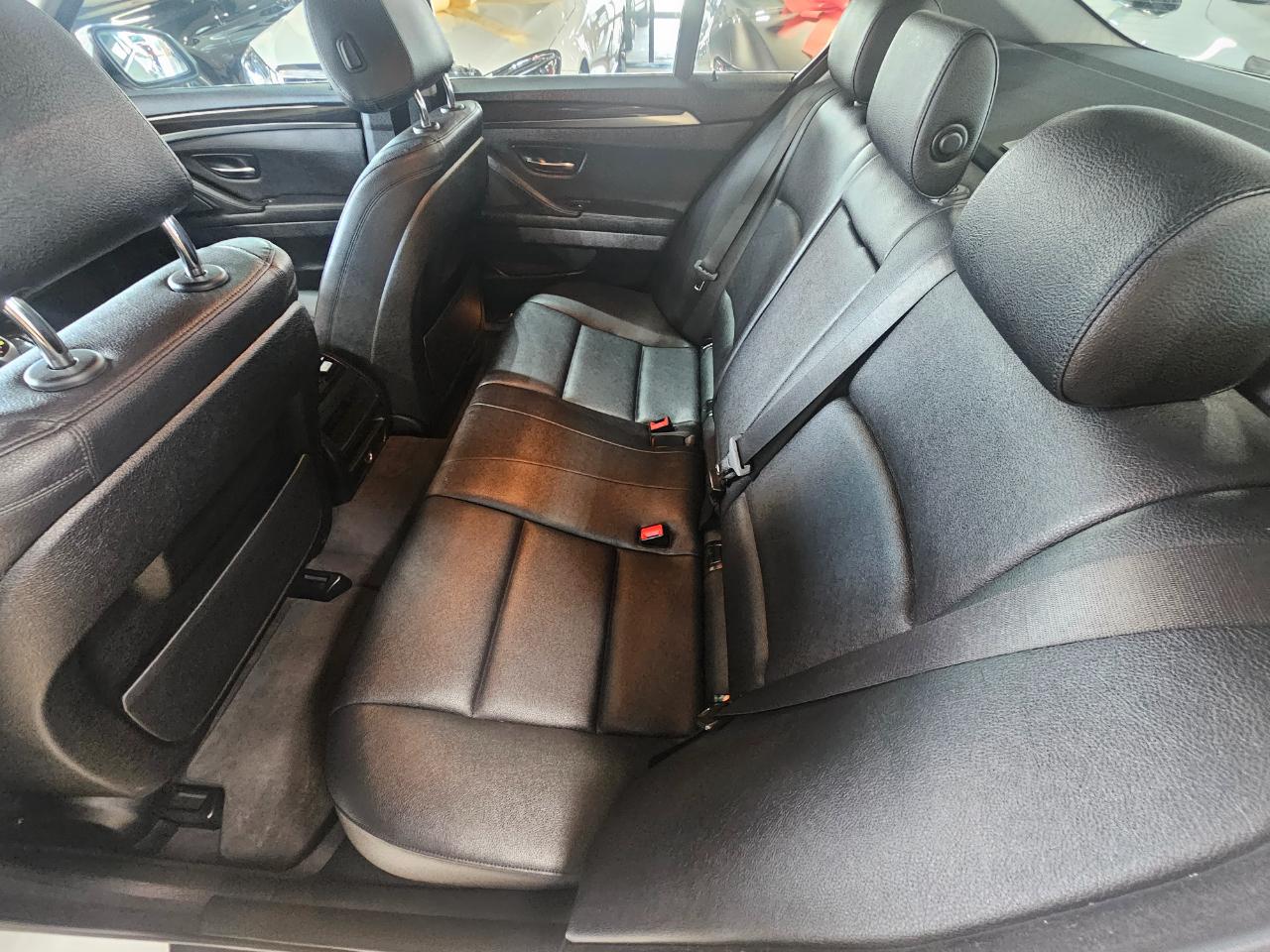 BMW 5 Series 4dr Sdn 528i RWD 2016