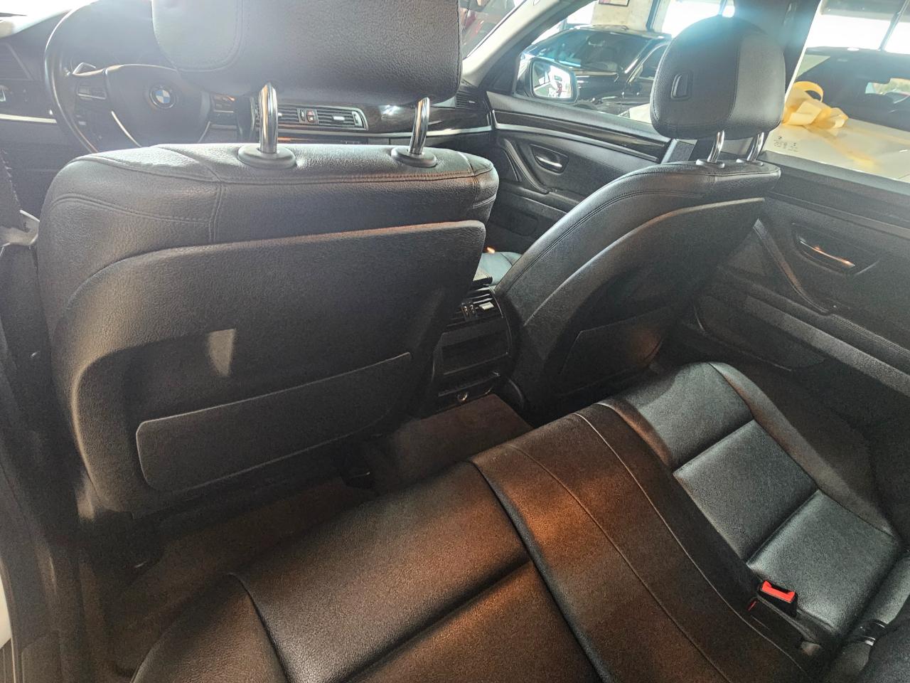 BMW 5 Series 4dr Sdn 528i RWD 2016