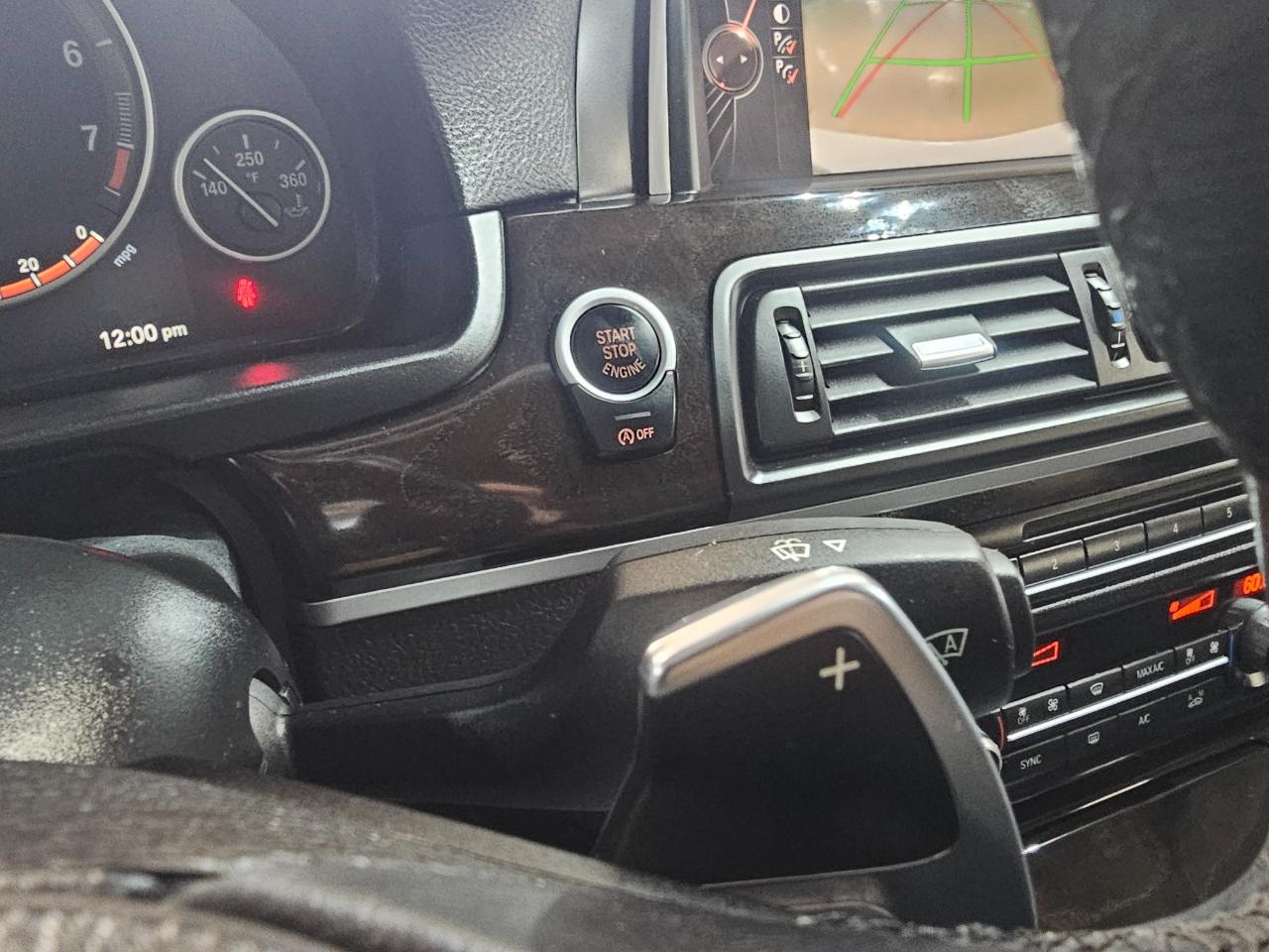 BMW 5 Series 4dr Sdn 528i RWD 2016