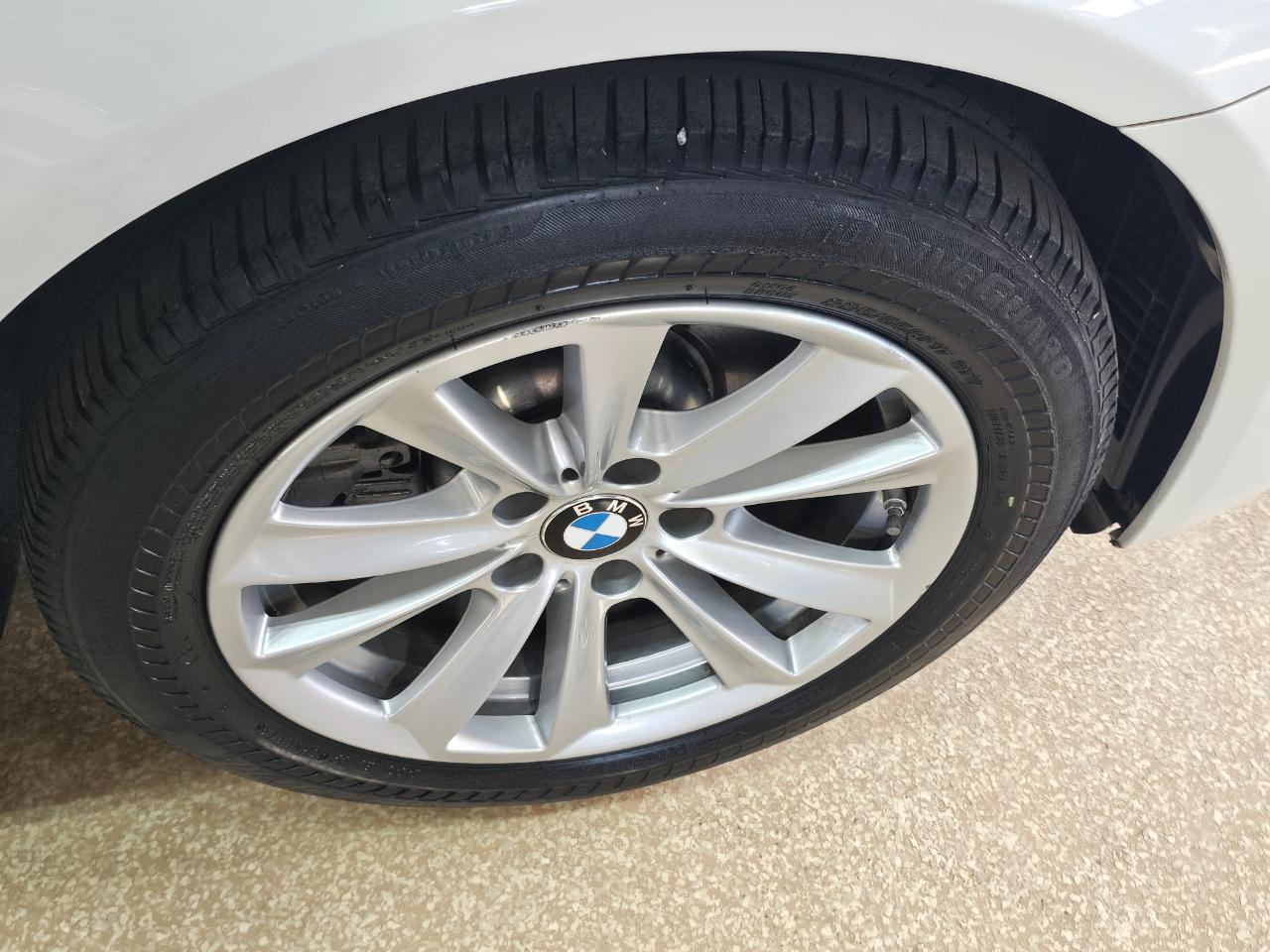BMW 5 Series 4dr Sdn 528i RWD 2016