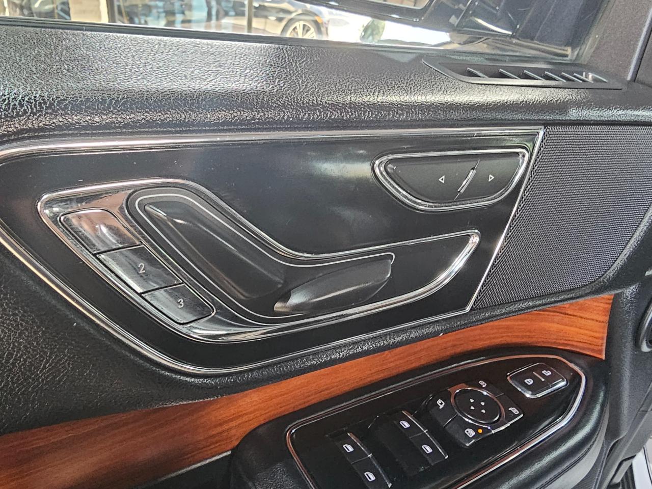 Lincoln Navigator 4x4 Select 2018