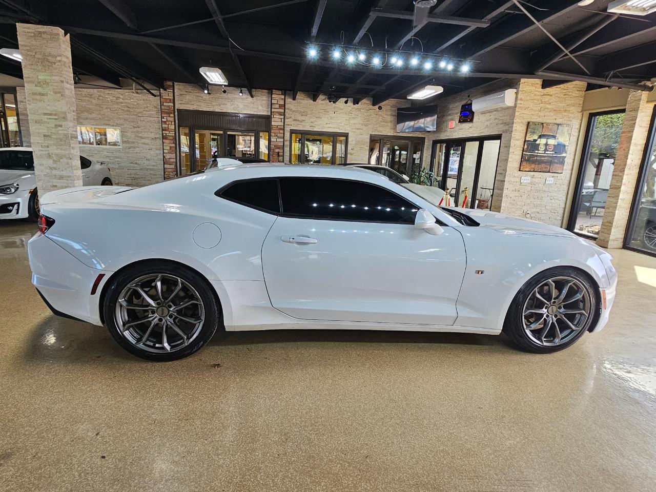 Chevrolet Camaro 2dr Cpe 2LT 2019