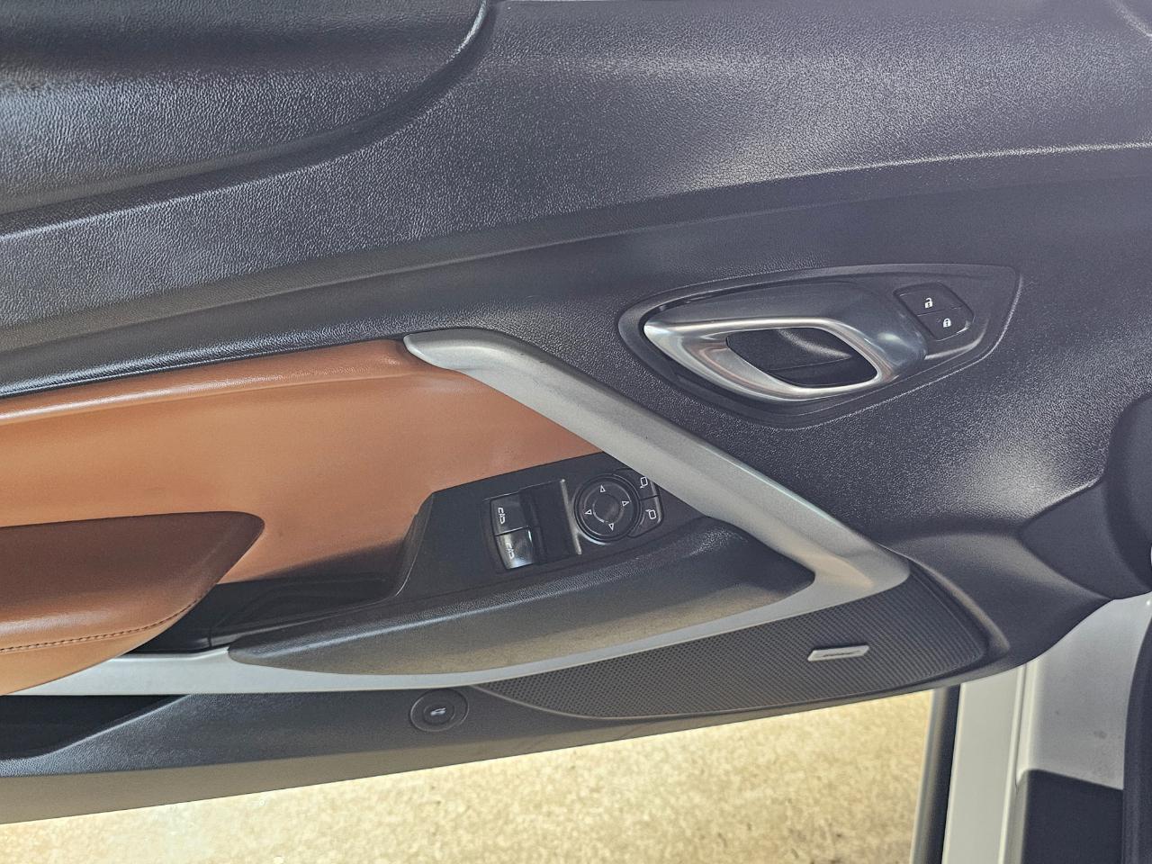 Chevrolet Camaro 2dr Cpe 2LT 2019