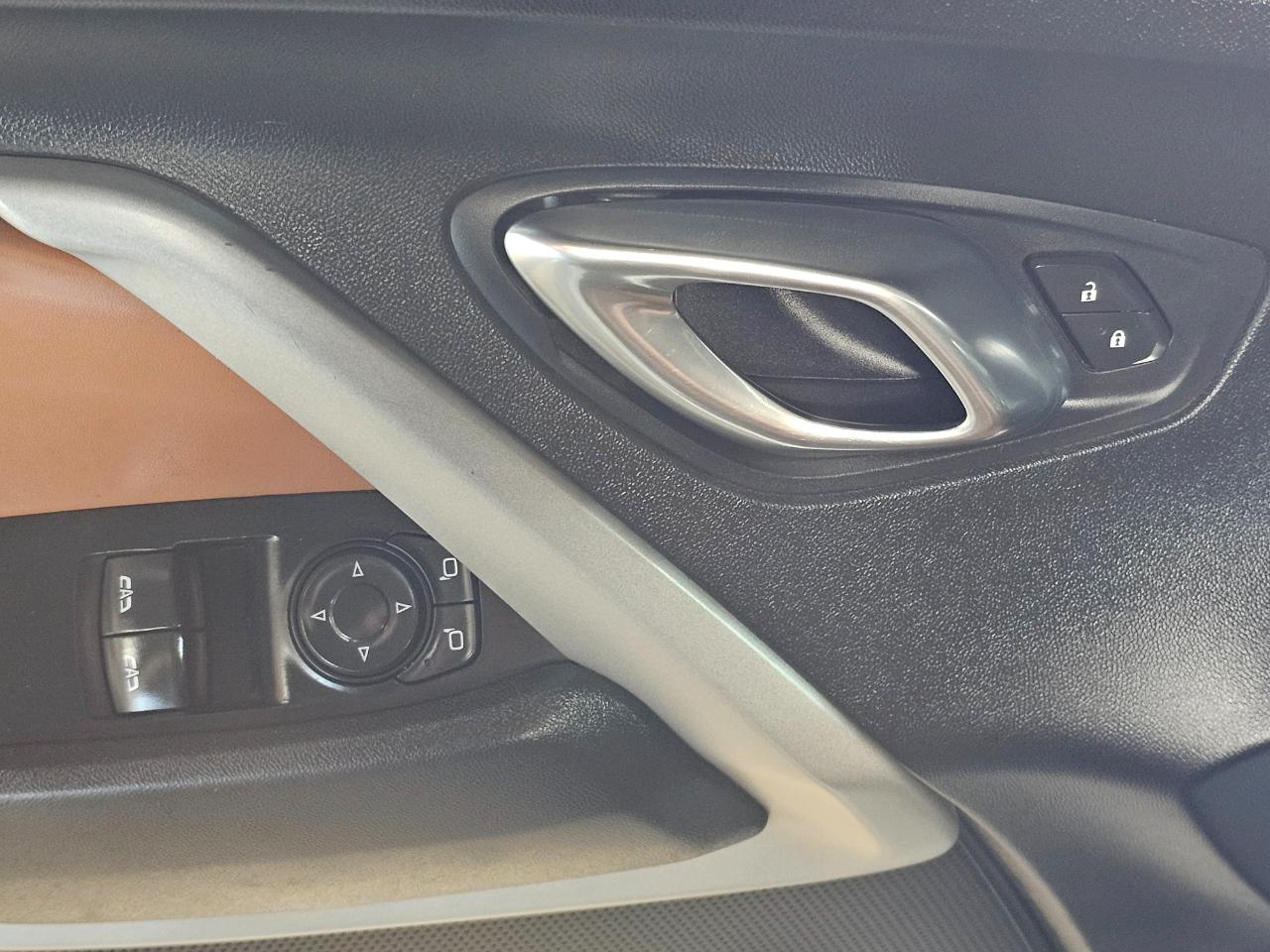 Chevrolet Camaro 2dr Cpe 2LT 2019