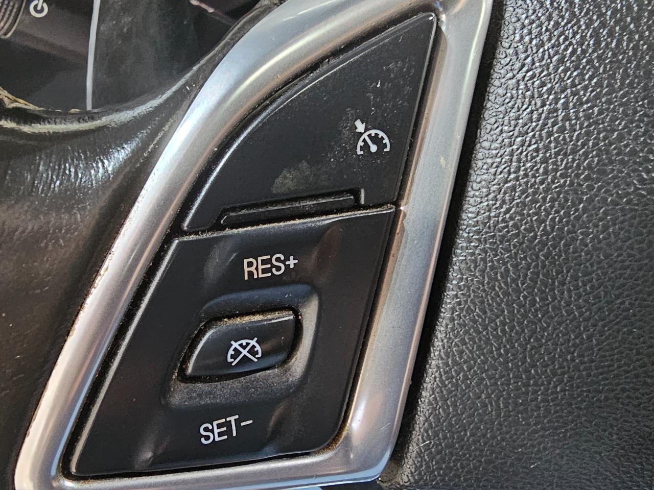 Chevrolet Camaro 2dr Cpe 2LT 2019