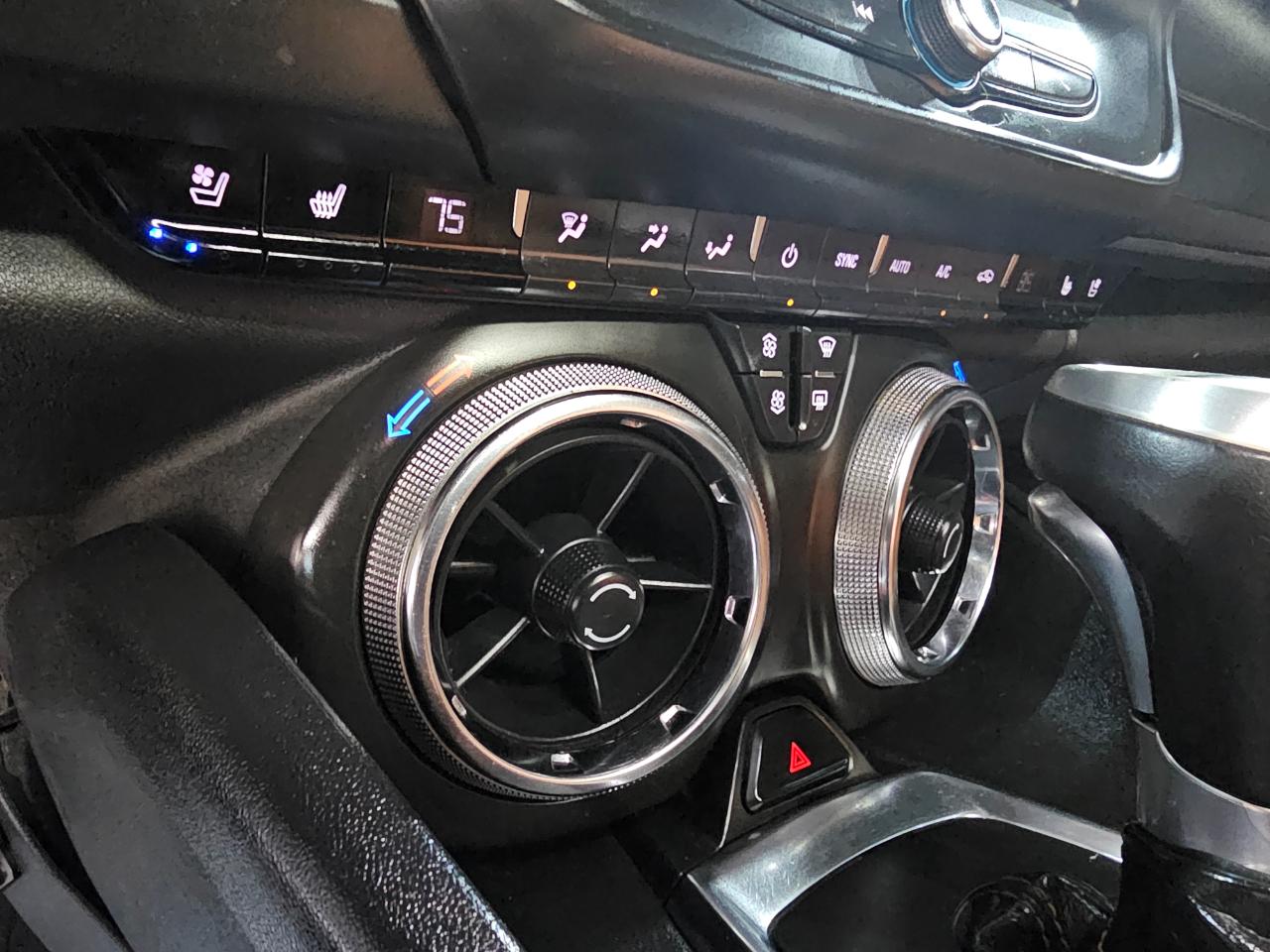 Chevrolet Camaro 2dr Cpe 2LT 2019