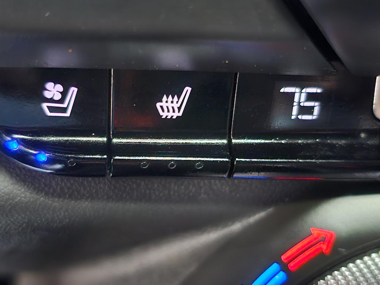 Chevrolet Camaro 2dr Cpe 2LT 2019