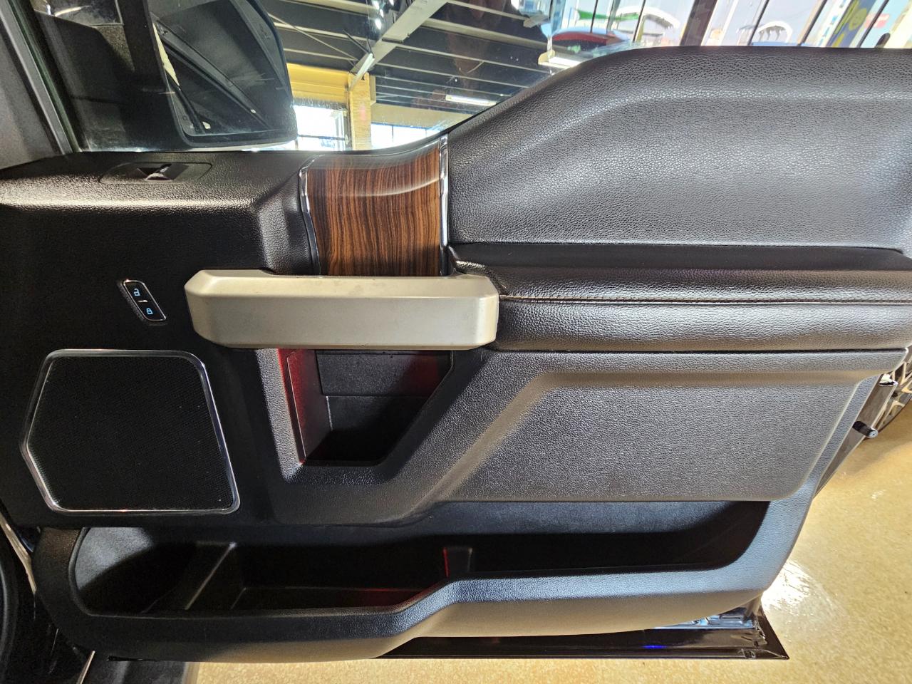 Ford F-150 4WD SuperCrew 145" King Ranch 2016