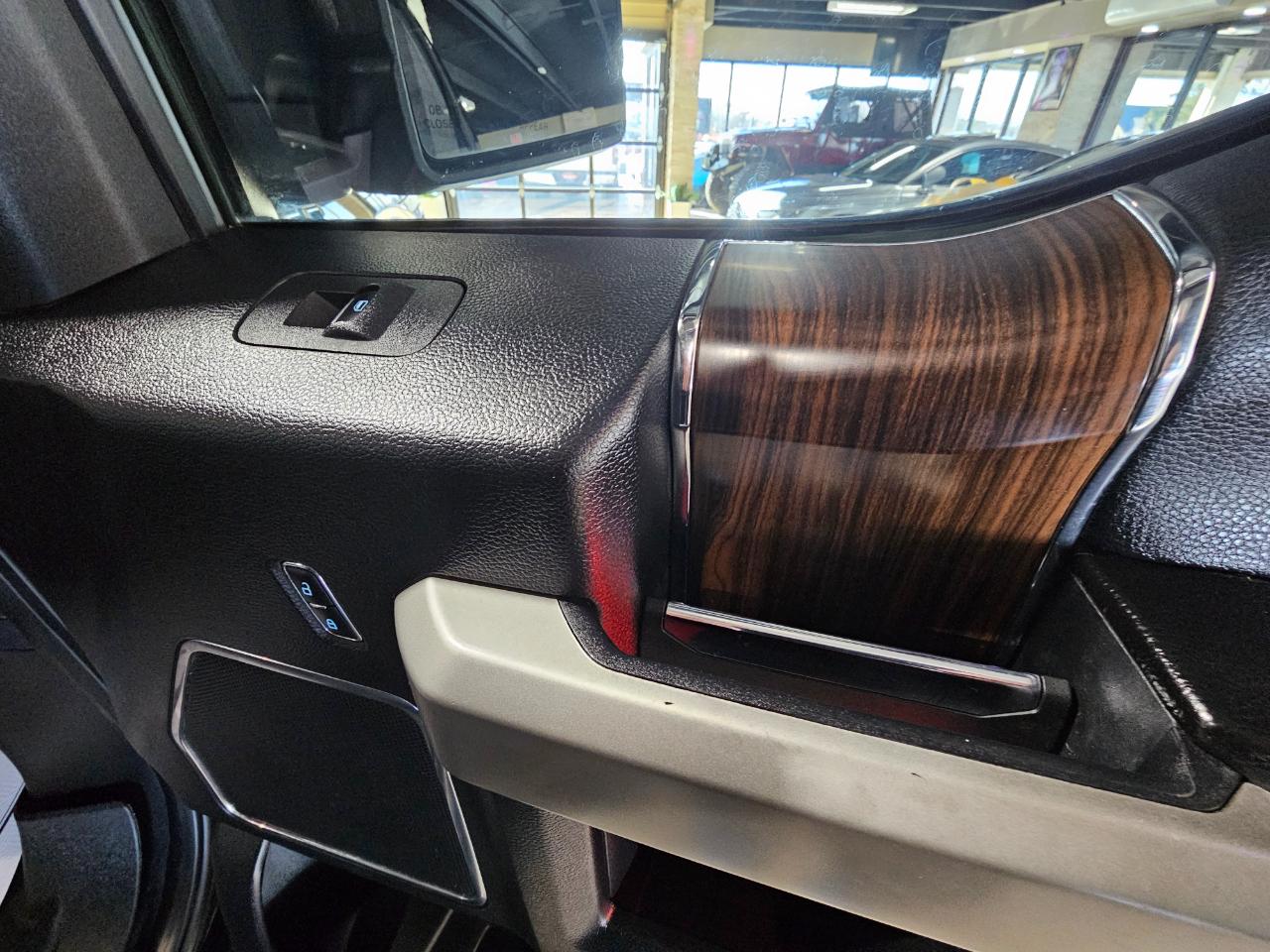 Ford F-150 4WD SuperCrew 145" King Ranch 2016