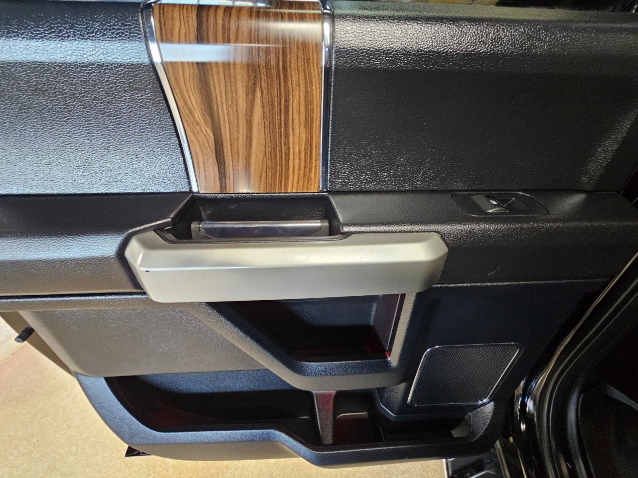 Ford F-150 4WD SuperCrew 145" King Ranch 2016