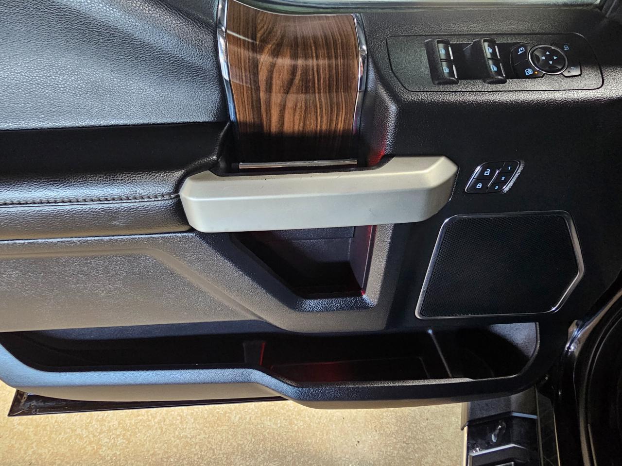 Ford F-150 4WD SuperCrew 145" King Ranch 2016