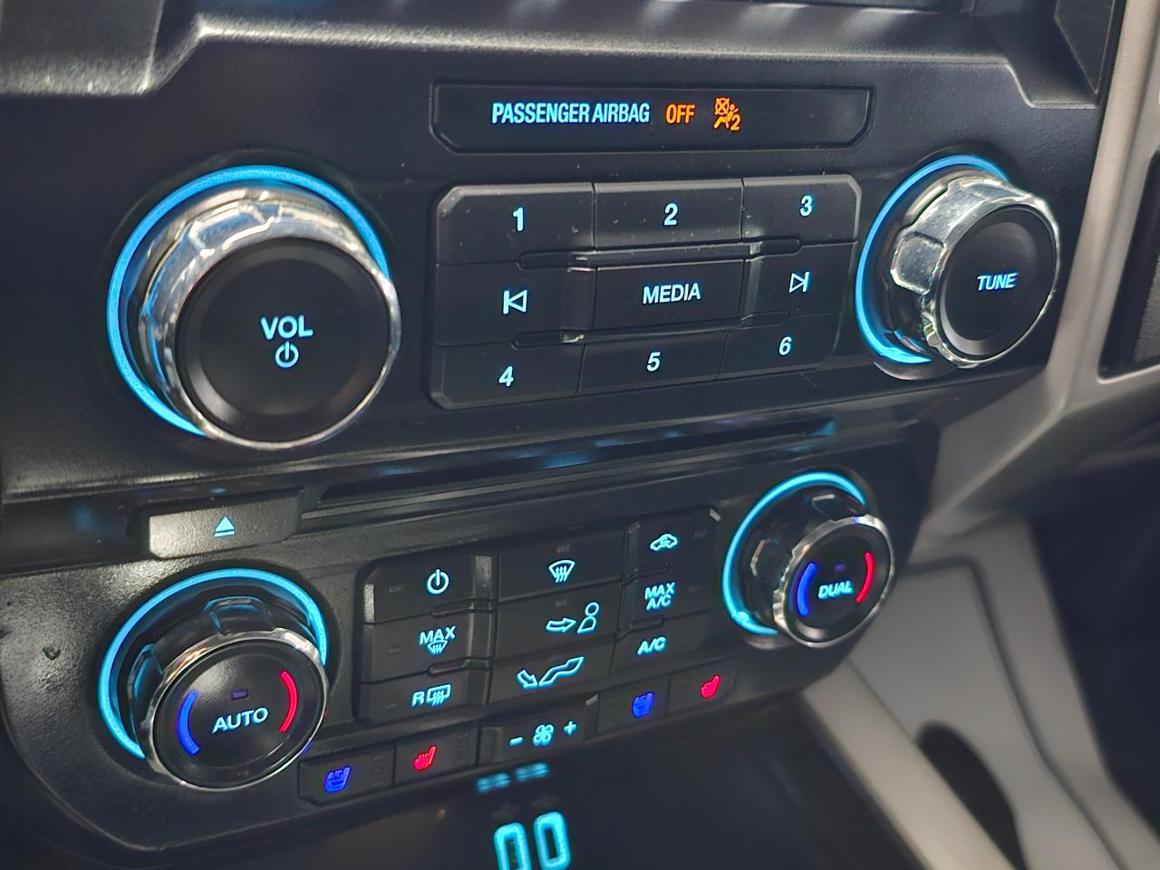 Ford F-150 4WD SuperCrew 145" King Ranch 2016