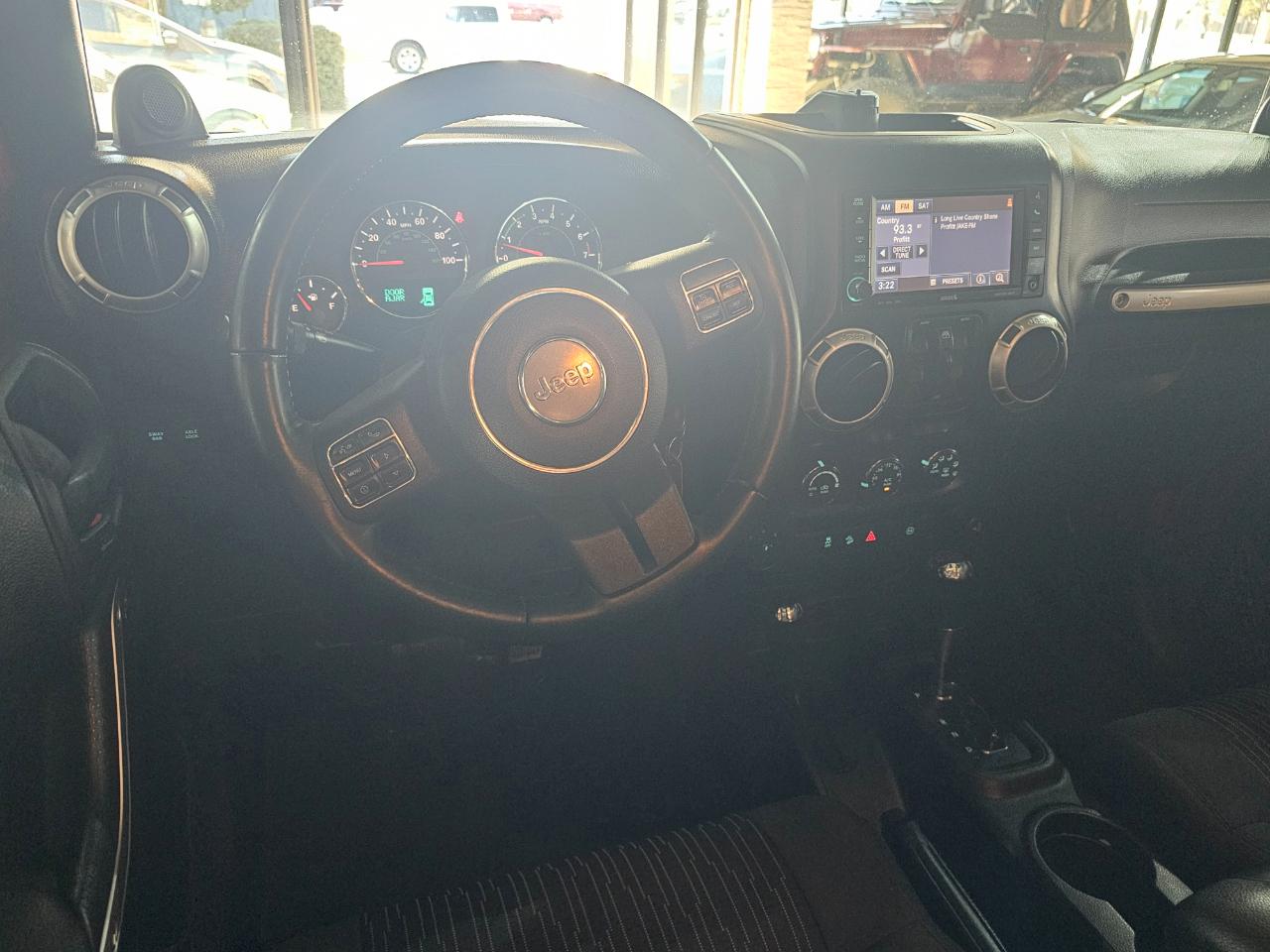 Jeep Wrangler Unlimited 4WD 4dr Rubicon 2012