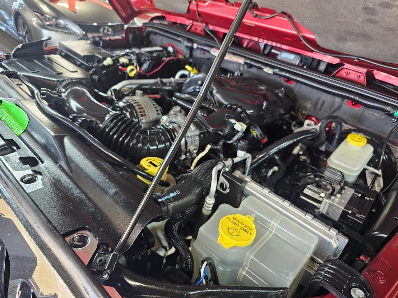 Jeep Wrangler Unlimited 4WD 4dr Rubicon 2012