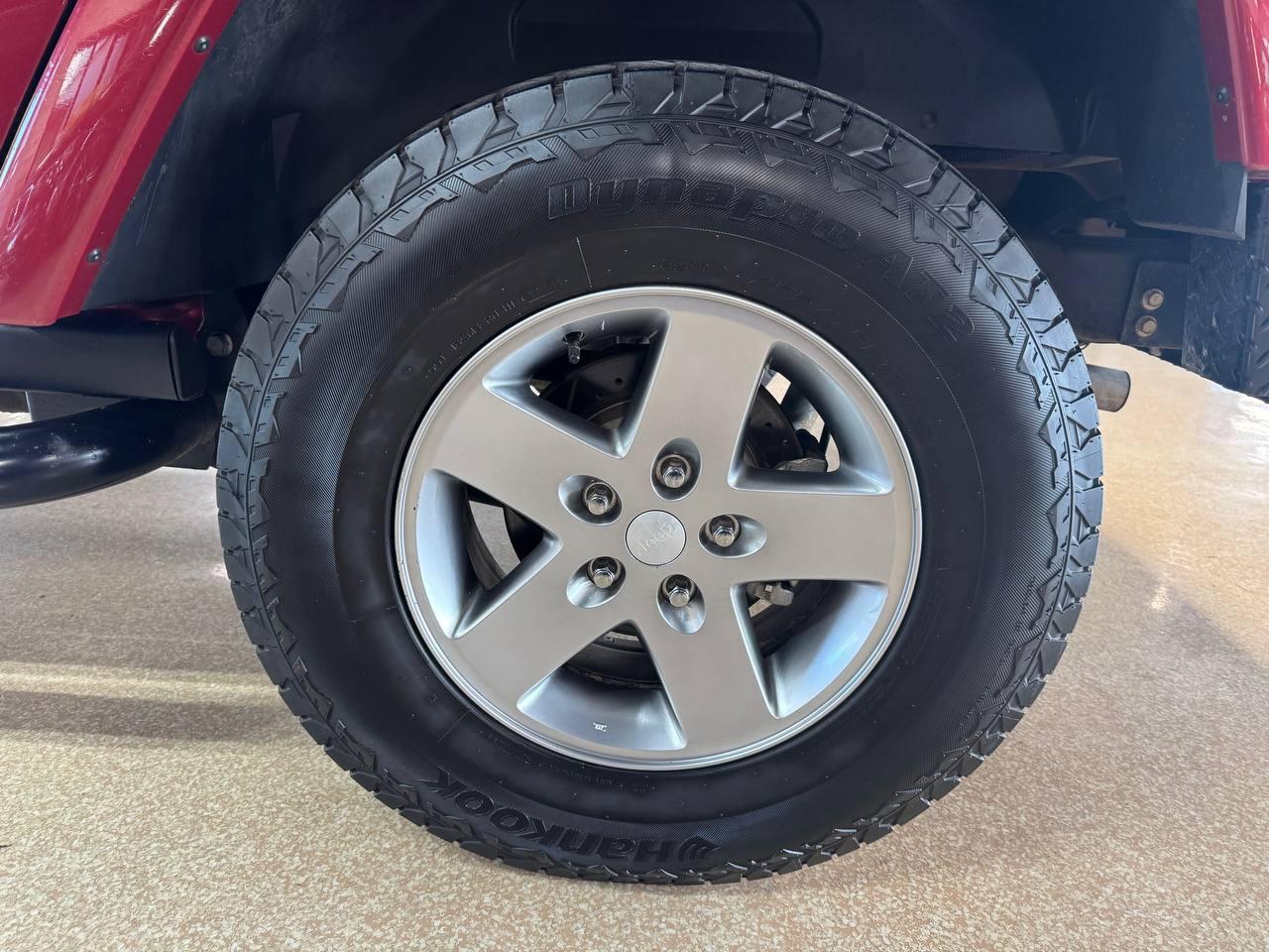 Jeep Wrangler Unlimited 4WD 4dr Rubicon 2012