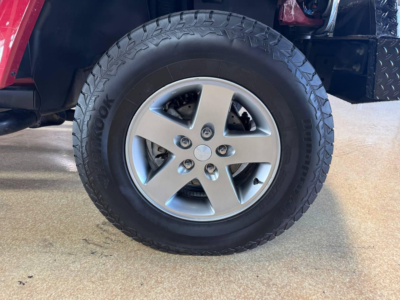 Jeep Wrangler Unlimited 4WD 4dr Rubicon 2012