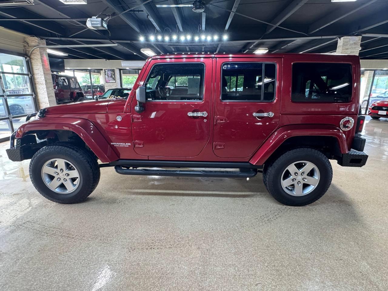 Jeep Wrangler Unlimited 4WD 4dr Rubicon 2012