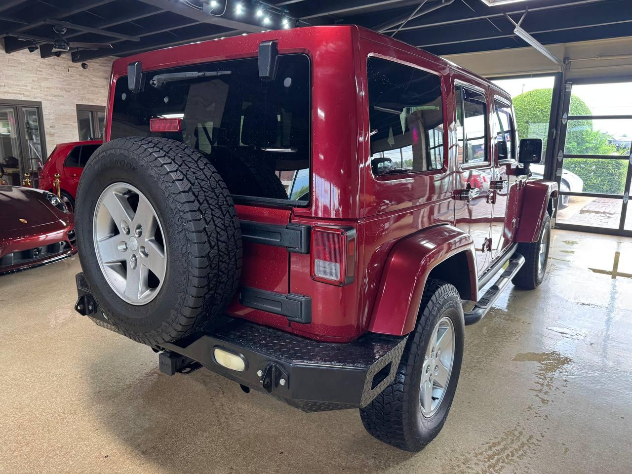 Jeep Wrangler Unlimited 4WD 4dr Rubicon 2012