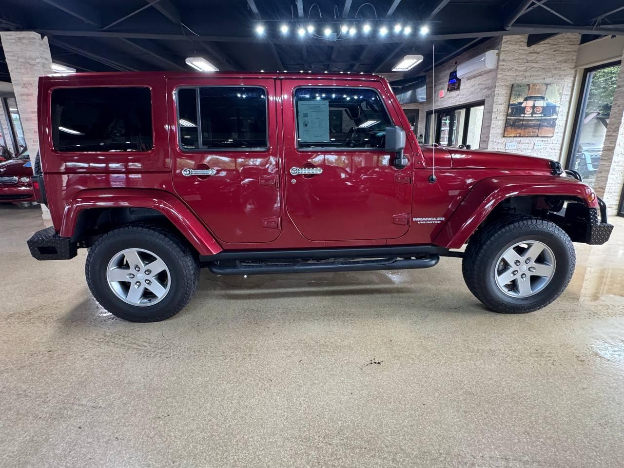 Jeep Wrangler Unlimited 4WD 4dr Rubicon 2012