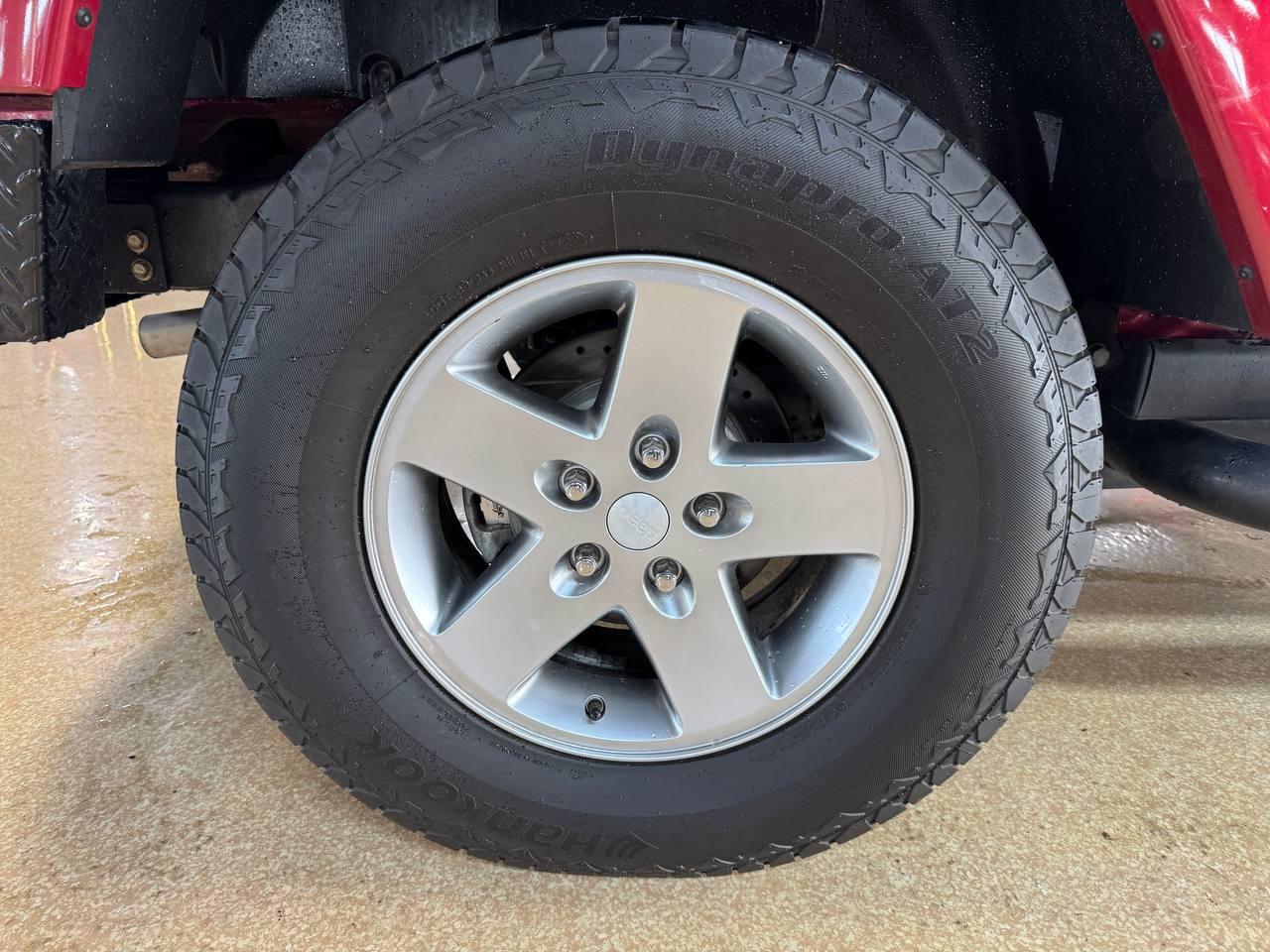 Jeep Wrangler Unlimited 4WD 4dr Rubicon 2012