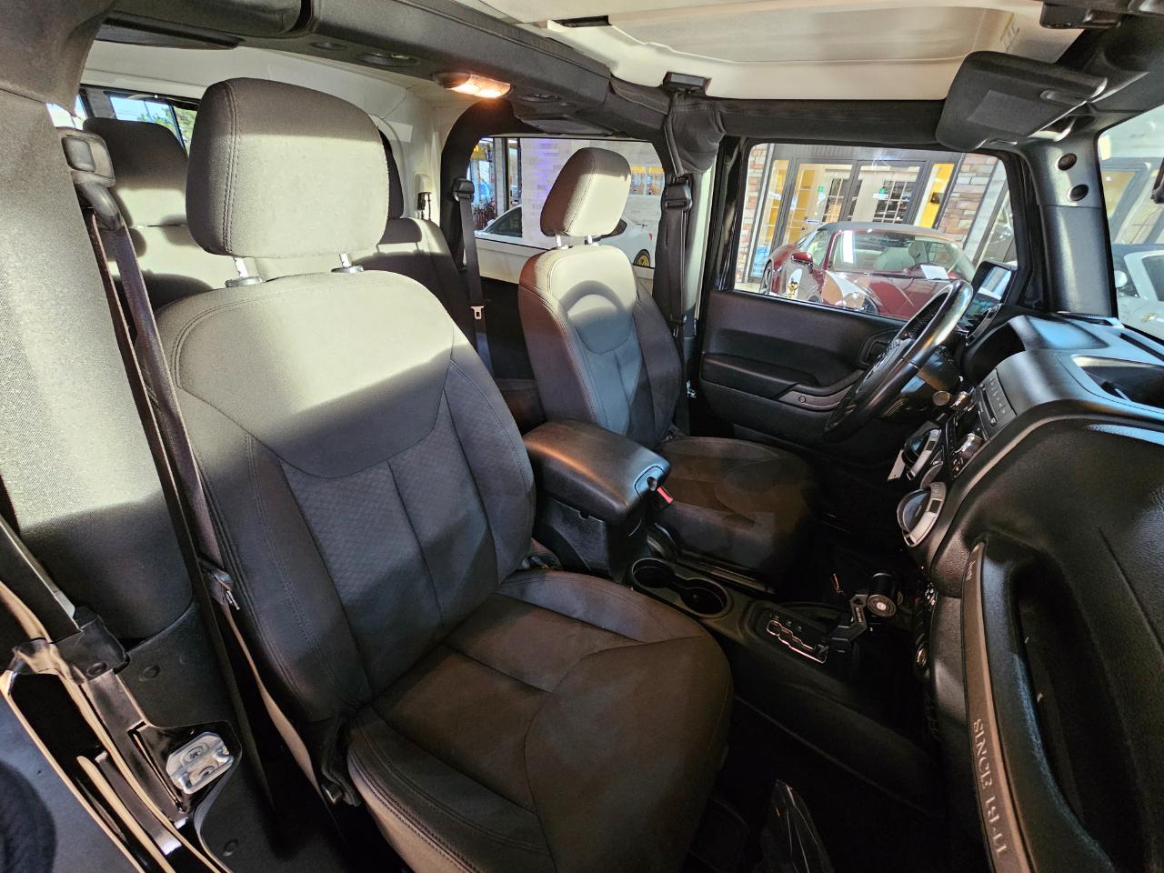 Jeep Wrangler Willys Wheeler 4x4 2017