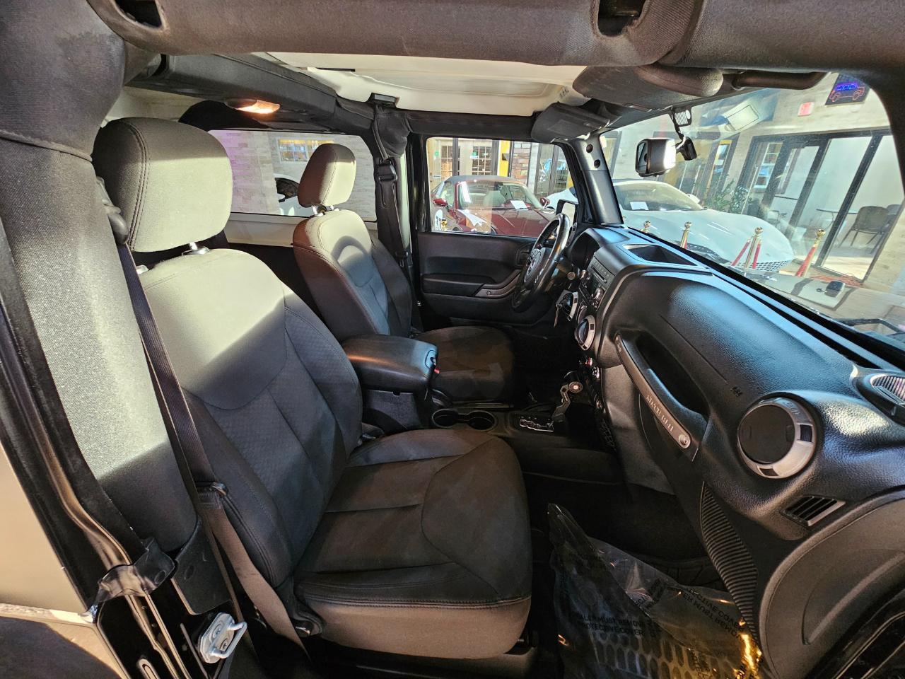 Jeep Wrangler Willys Wheeler 4x4 2017