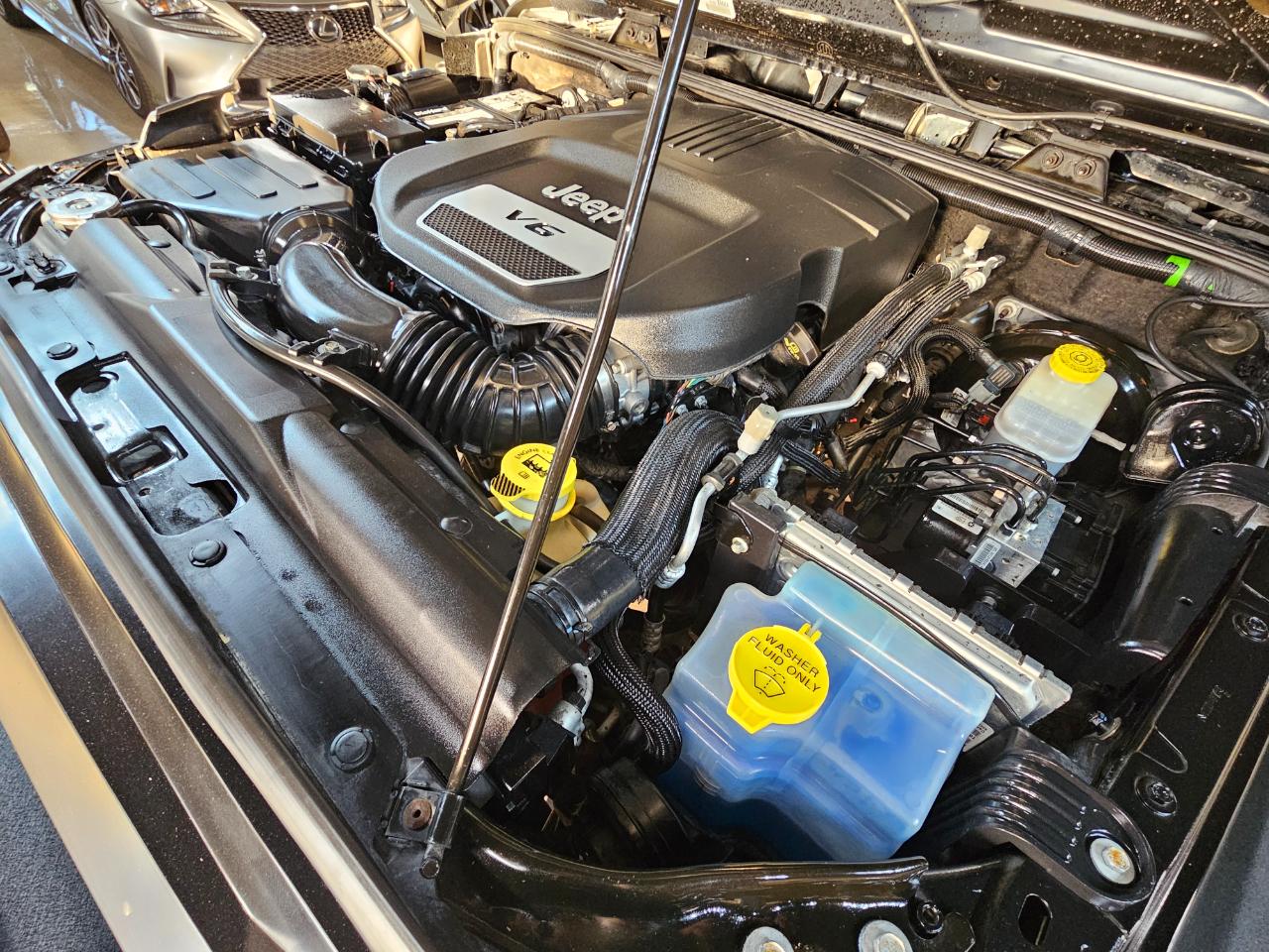 Jeep Wrangler Willys Wheeler 4x4 2017