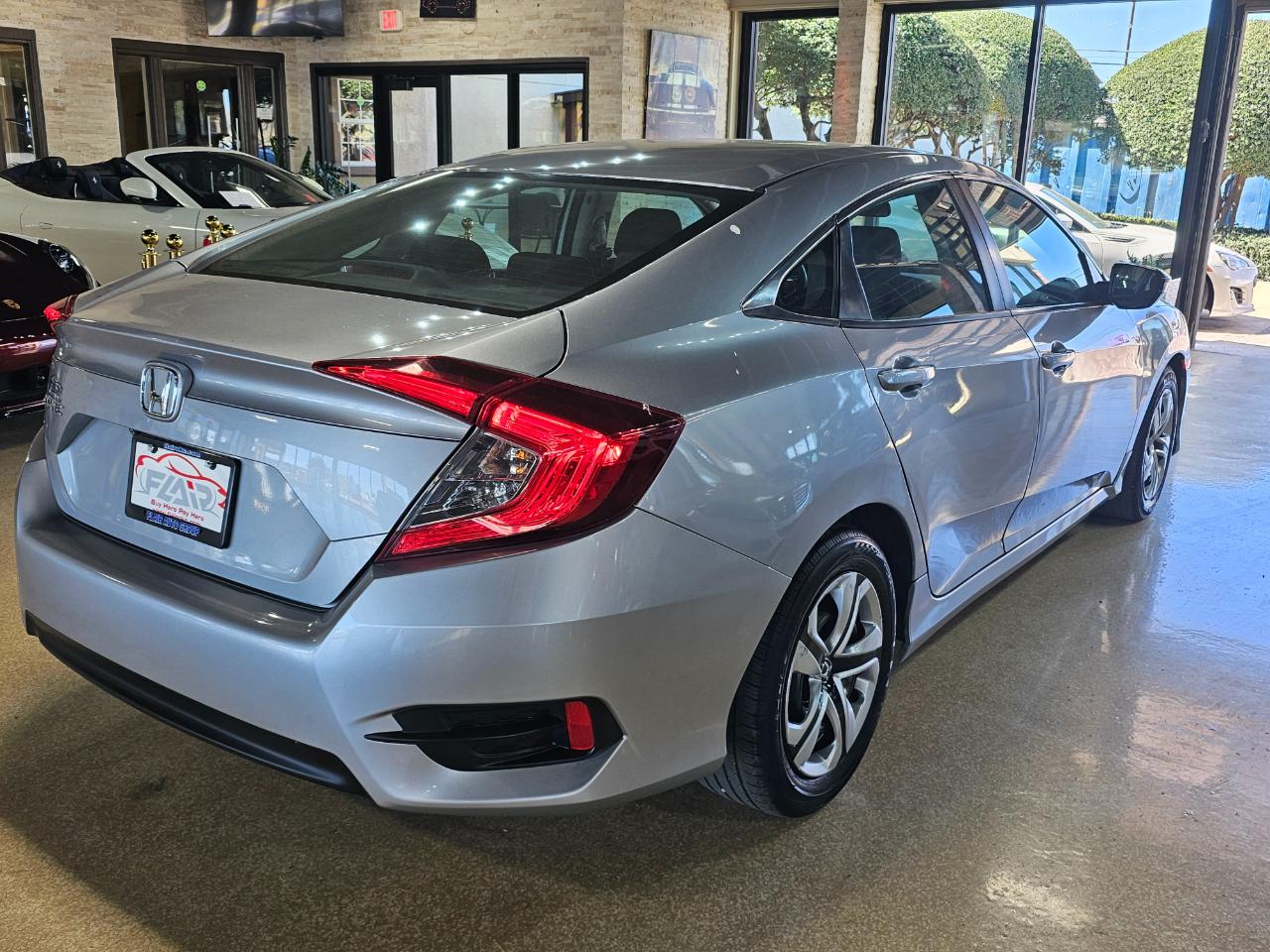 Honda Civic Sedan 4dr CVT LX 2016