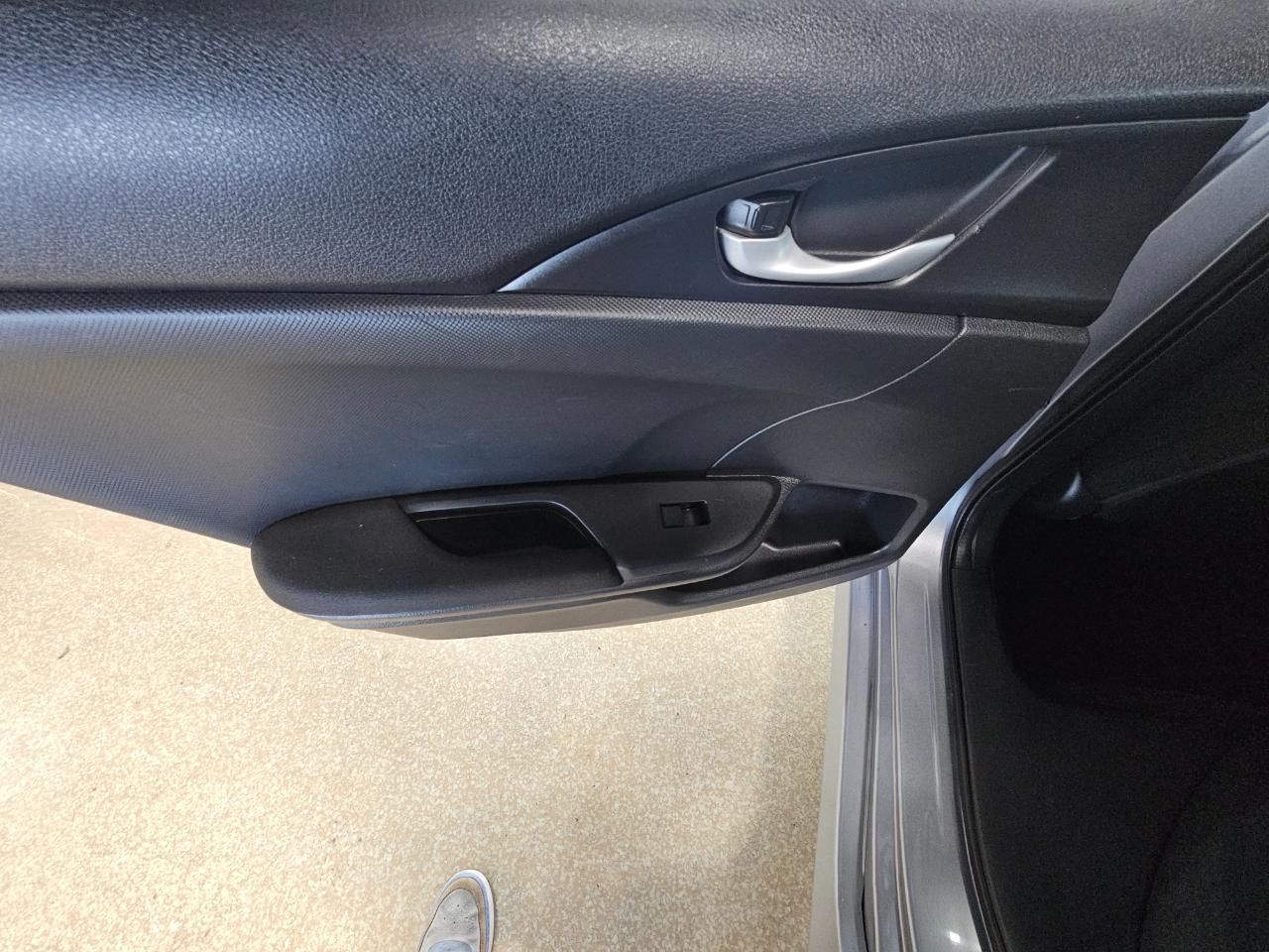 Honda Civic Sedan 4dr CVT LX 2016