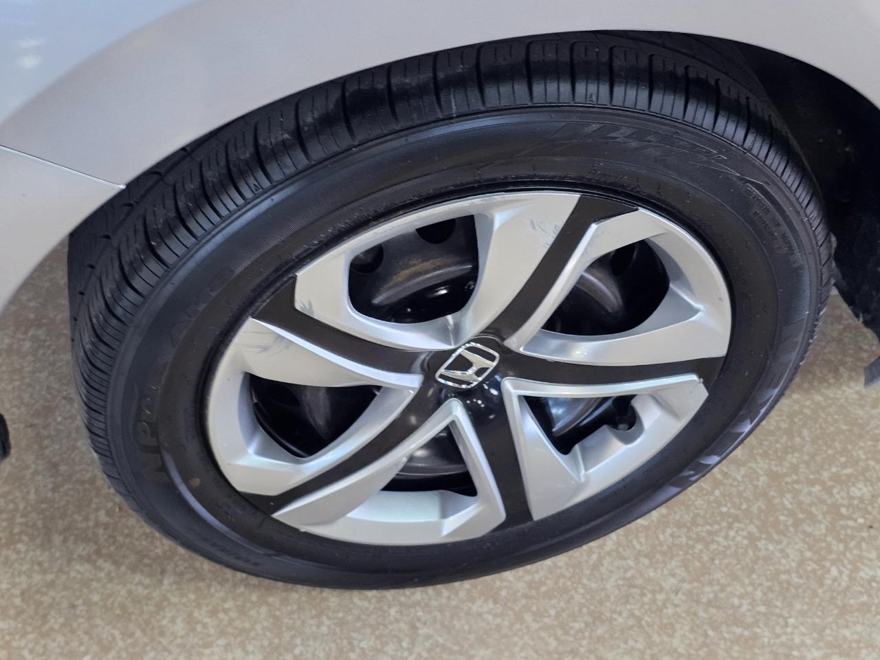 Honda Civic Sedan 4dr CVT LX 2016