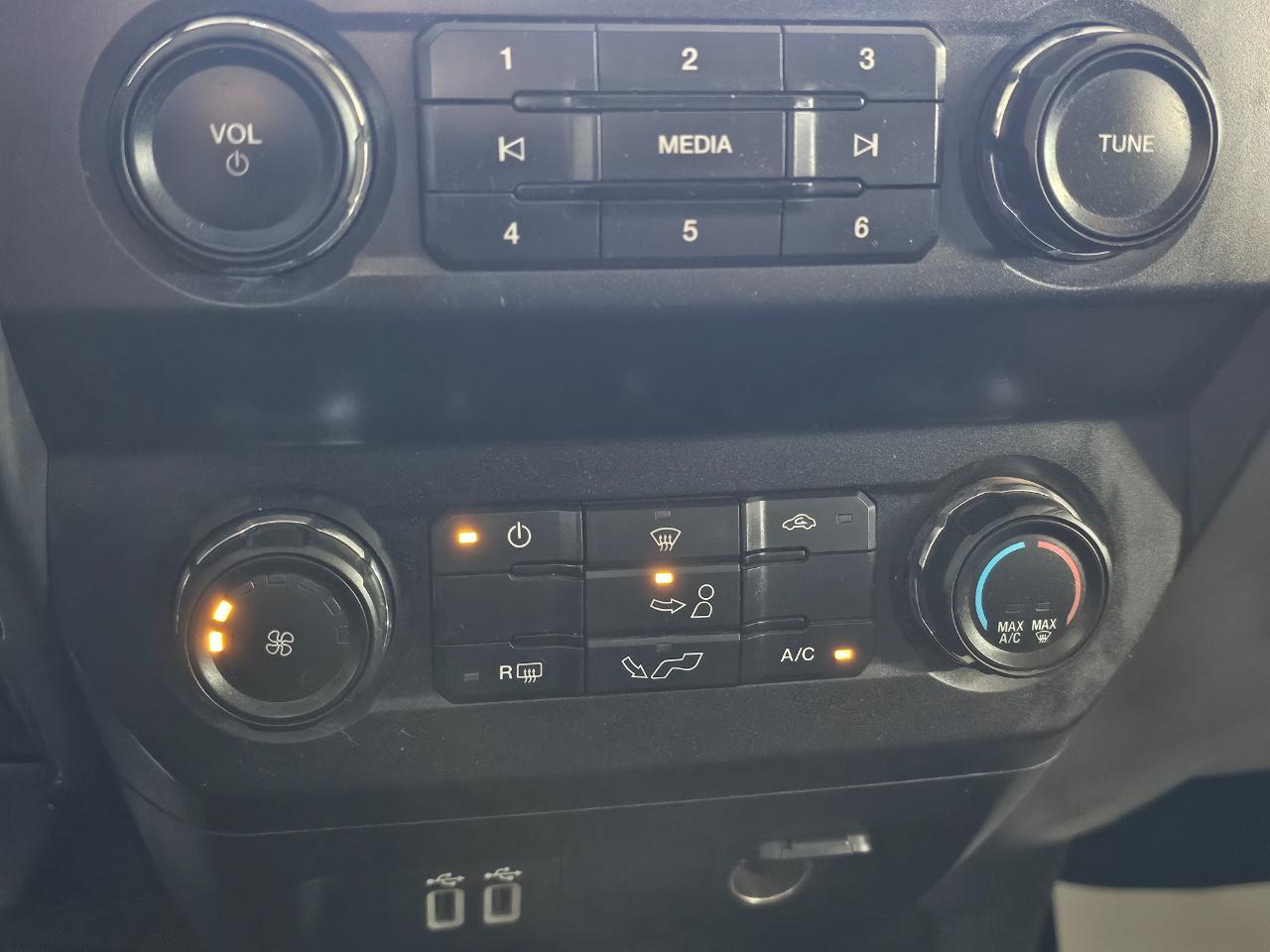 Ford F-150 XL 4WD SuperCrew 5.5' Box 2020