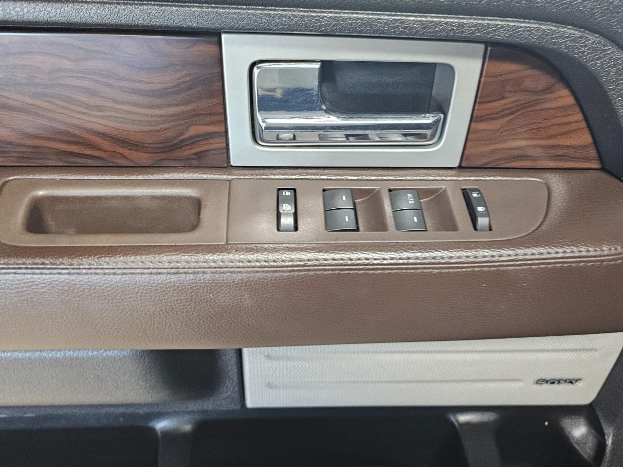 Ford F-150 2WD SuperCrew 145" Platinum 2010