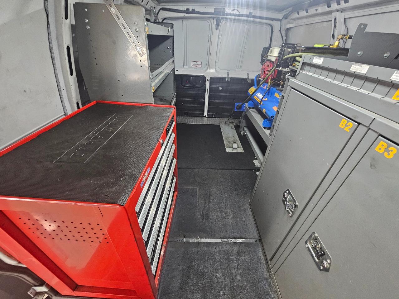 Chevrolet Express Cargo Van RWD 3500 155" 2022