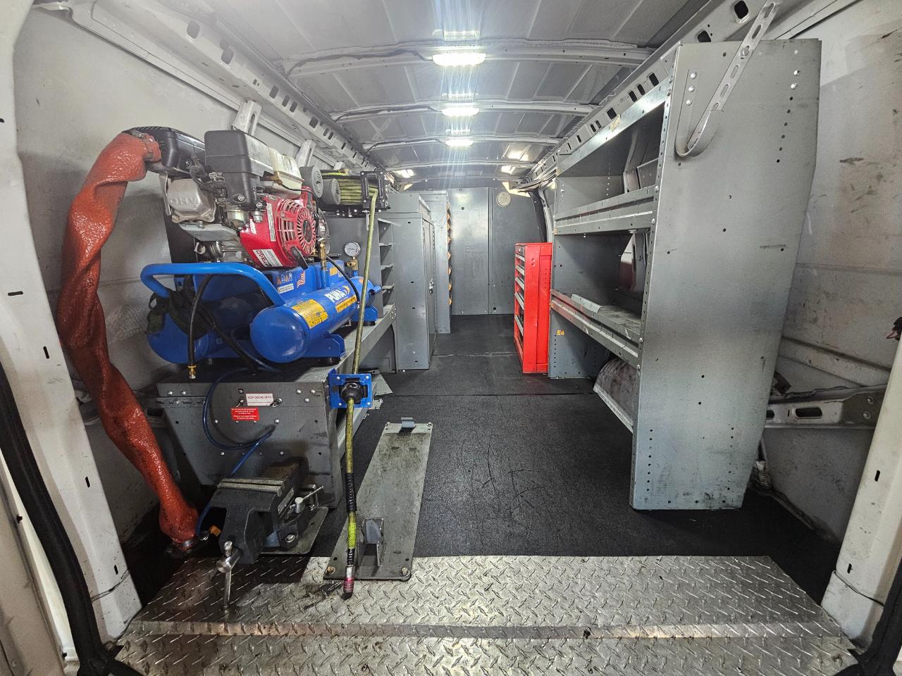 Chevrolet Express Cargo Van RWD 3500 155" 2022