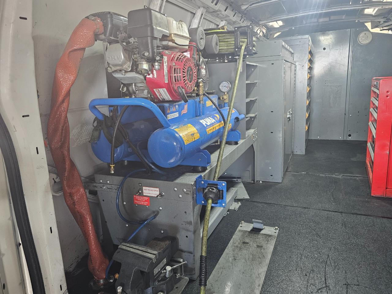 Chevrolet Express Cargo Van RWD 3500 155" 2022