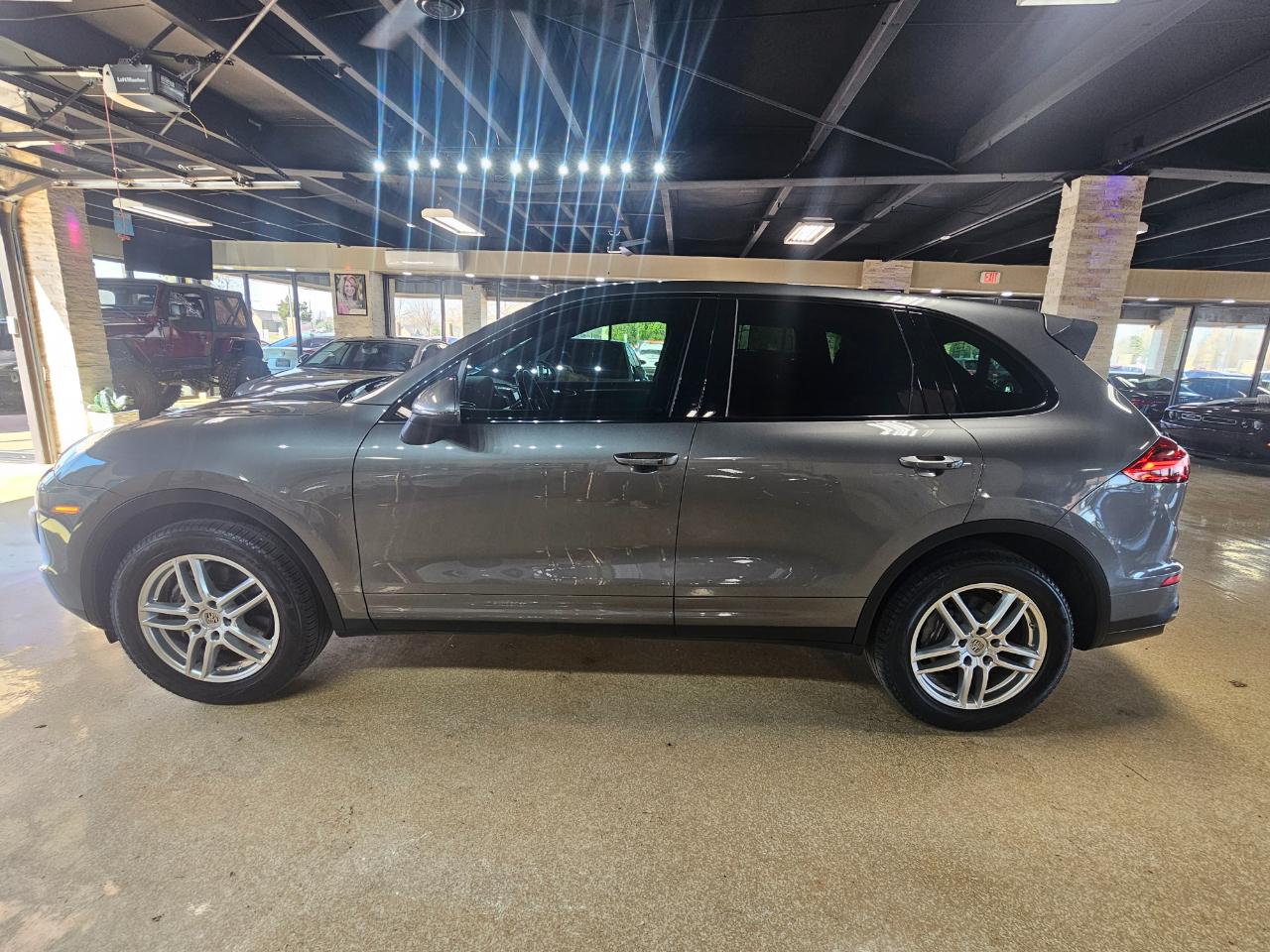 Porsche Cayenne AWD 2018