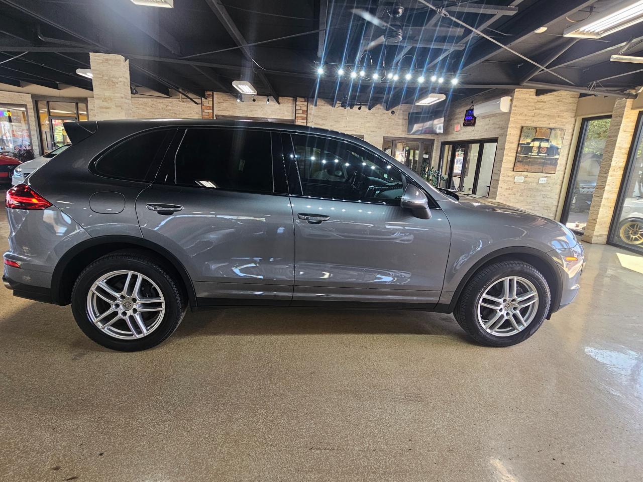 Porsche Cayenne AWD 2018