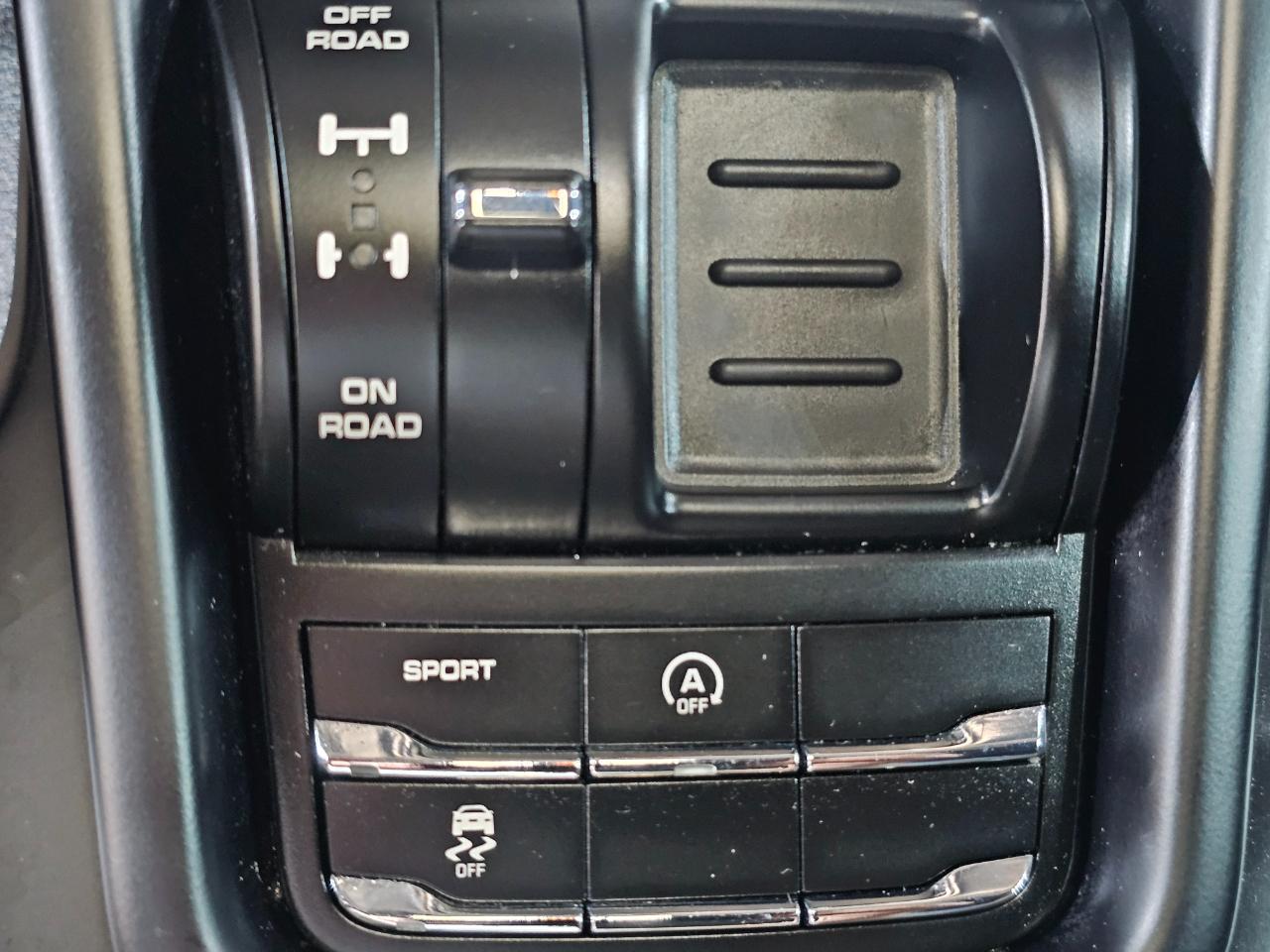 Porsche Cayenne AWD 2018