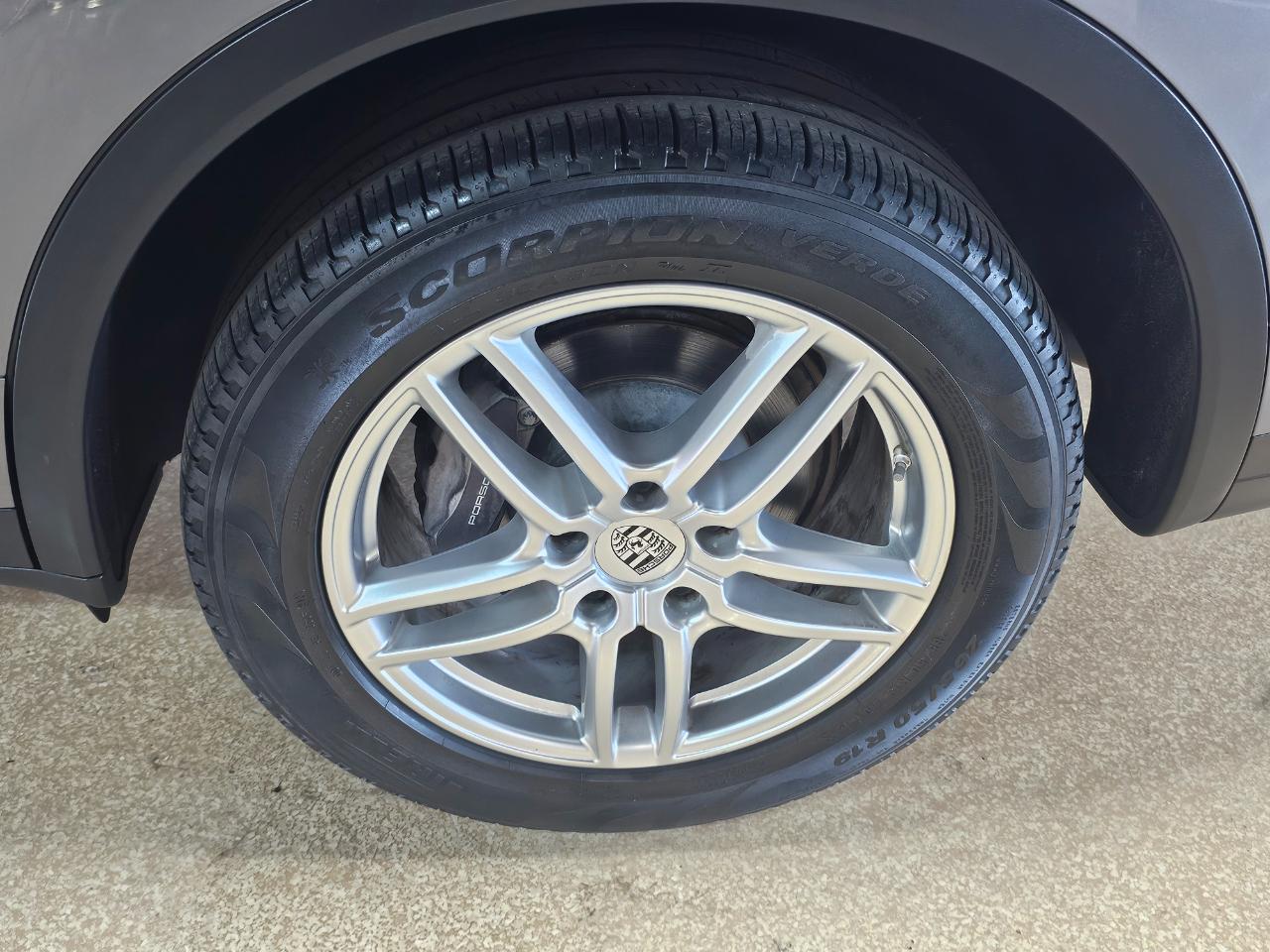 Porsche Cayenne AWD 2018