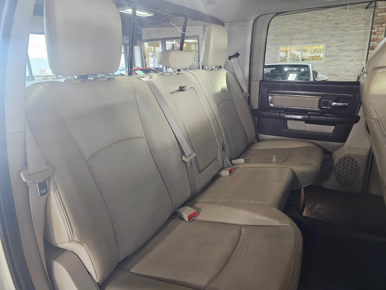 RAM 1500 Laramie 4x4 Crew Cab 5'7" Box 2017