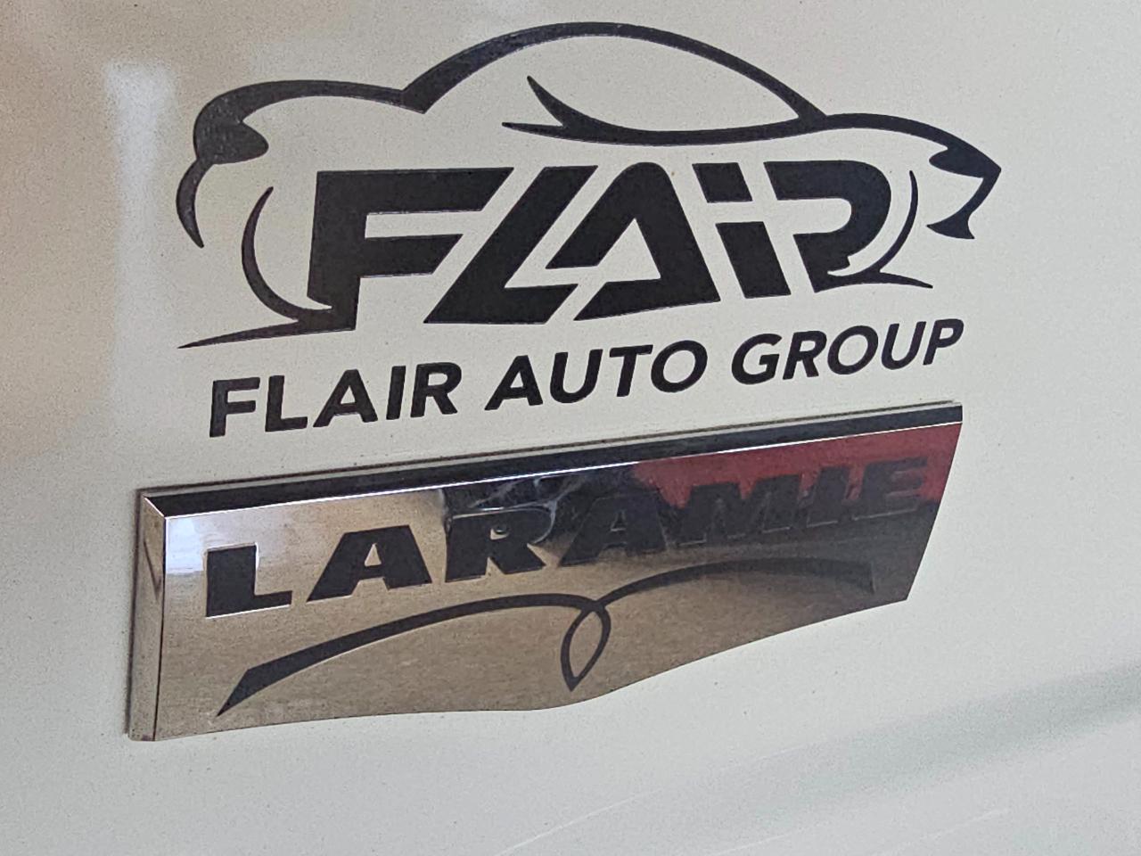 RAM 1500 Laramie 4x4 Crew Cab 5'7" Box 2017